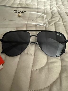 Nwt quay high key mini polarized sunglasses